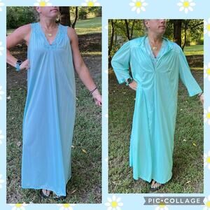 Vintage Vanity Fair peignoir neglige set Robbins egg blue